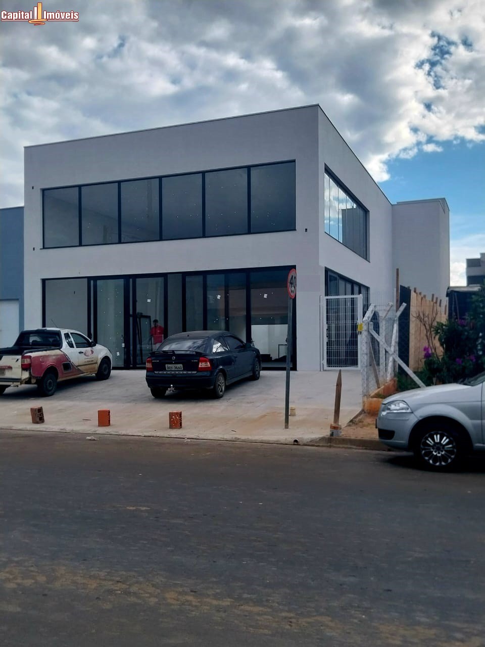 Loja-Salão, 335 m² - Foto 2