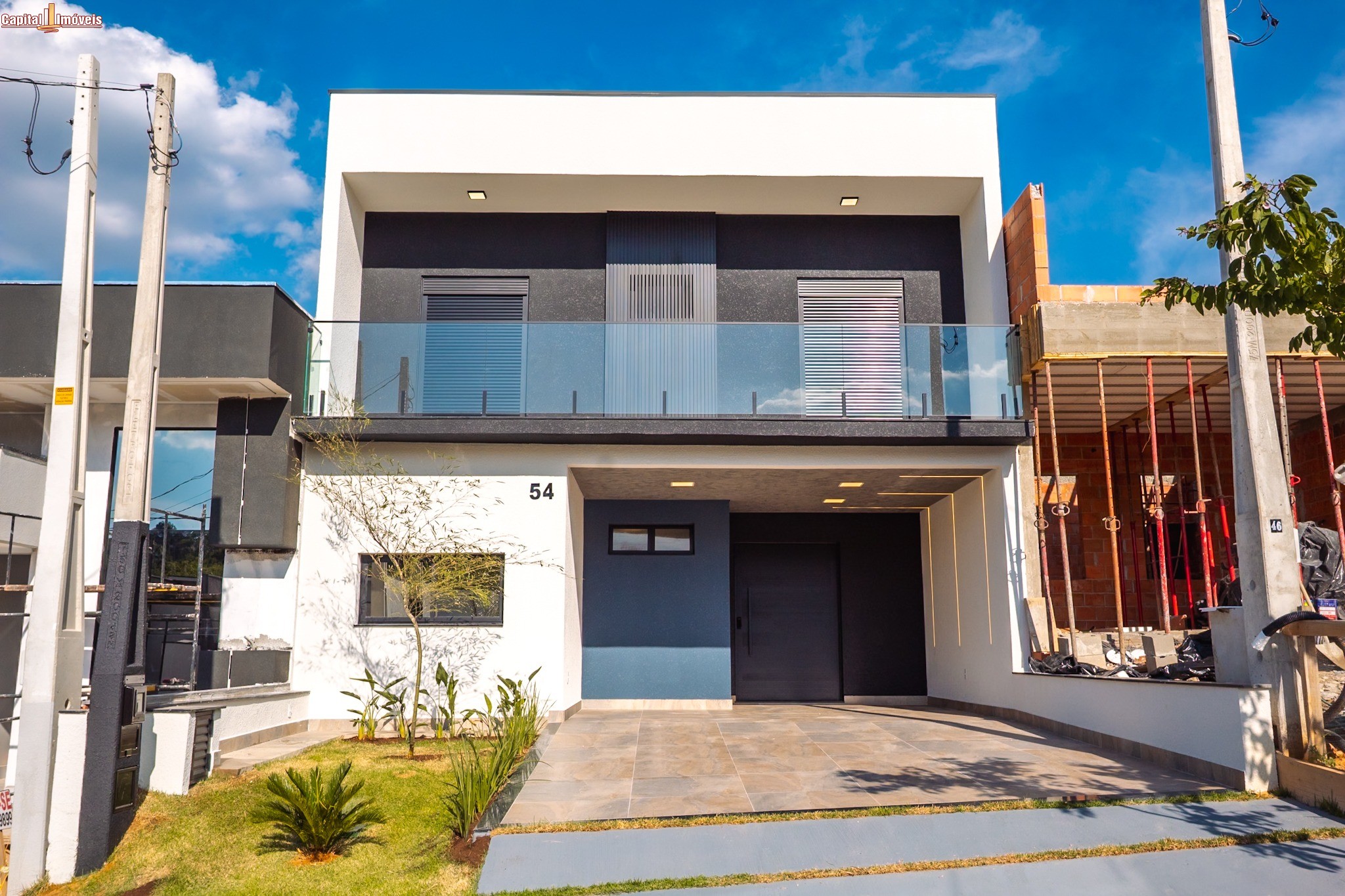 Casa, 3 quartos, 222 m² - Foto 1