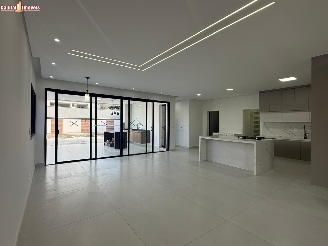 Casa, 3 quartos, 328 m² - Foto 4