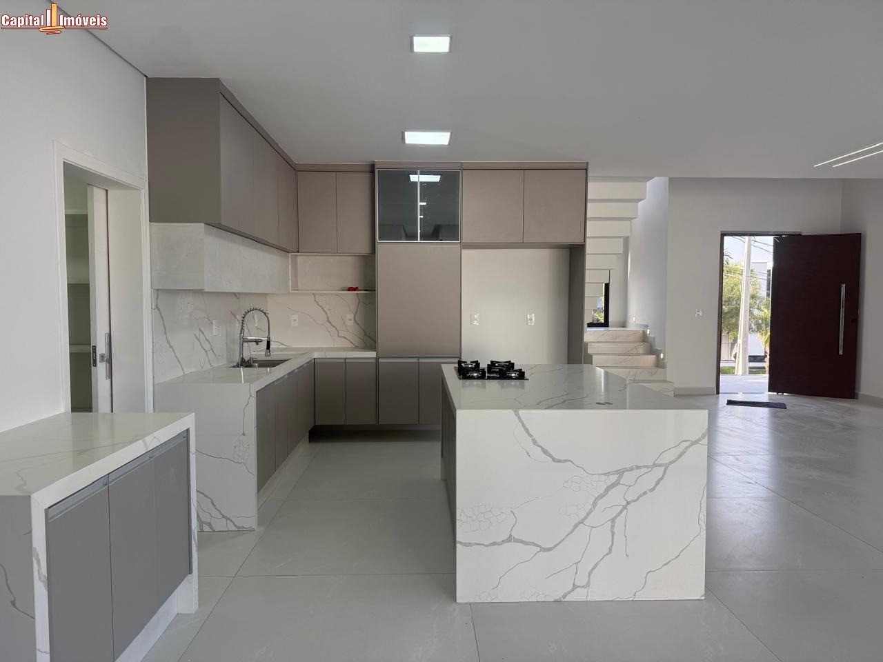 Casa, 3 quartos, 328 m² - Foto 6