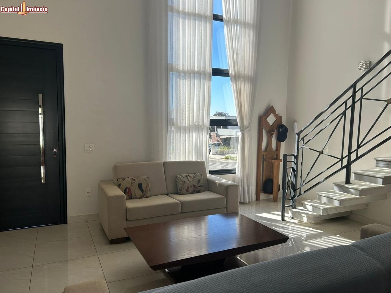 Casa, 3 quartos, 199 m² - Foto 2