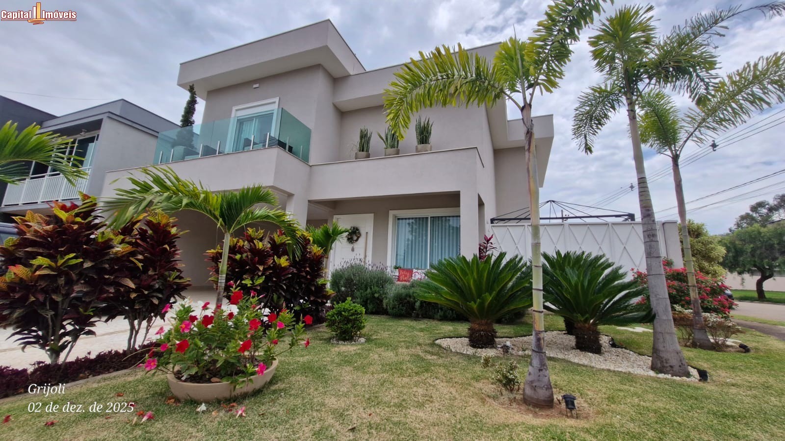 Casa, 4 quartos, 259 m² - Foto 1