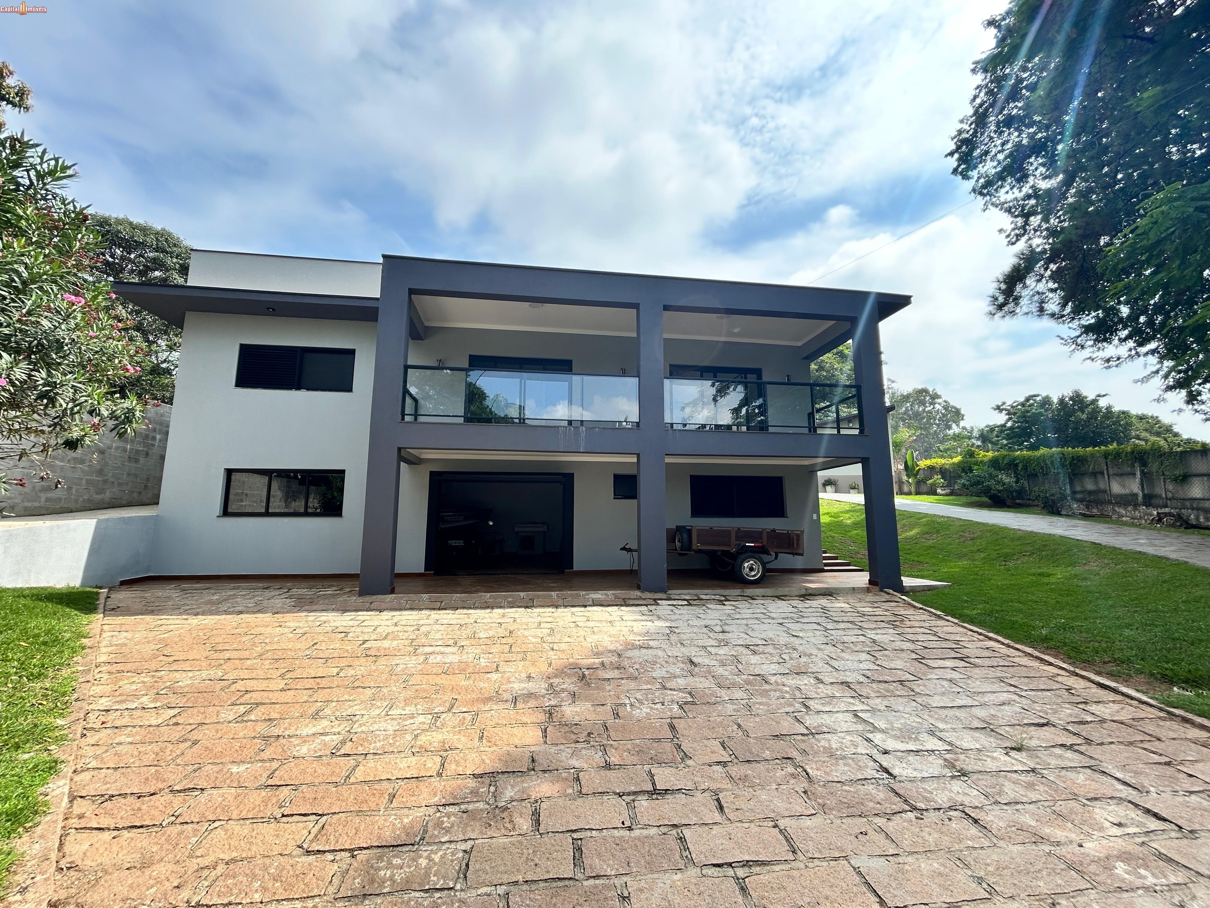 Chácara, 4 quartos, 2500 m² - Foto 1