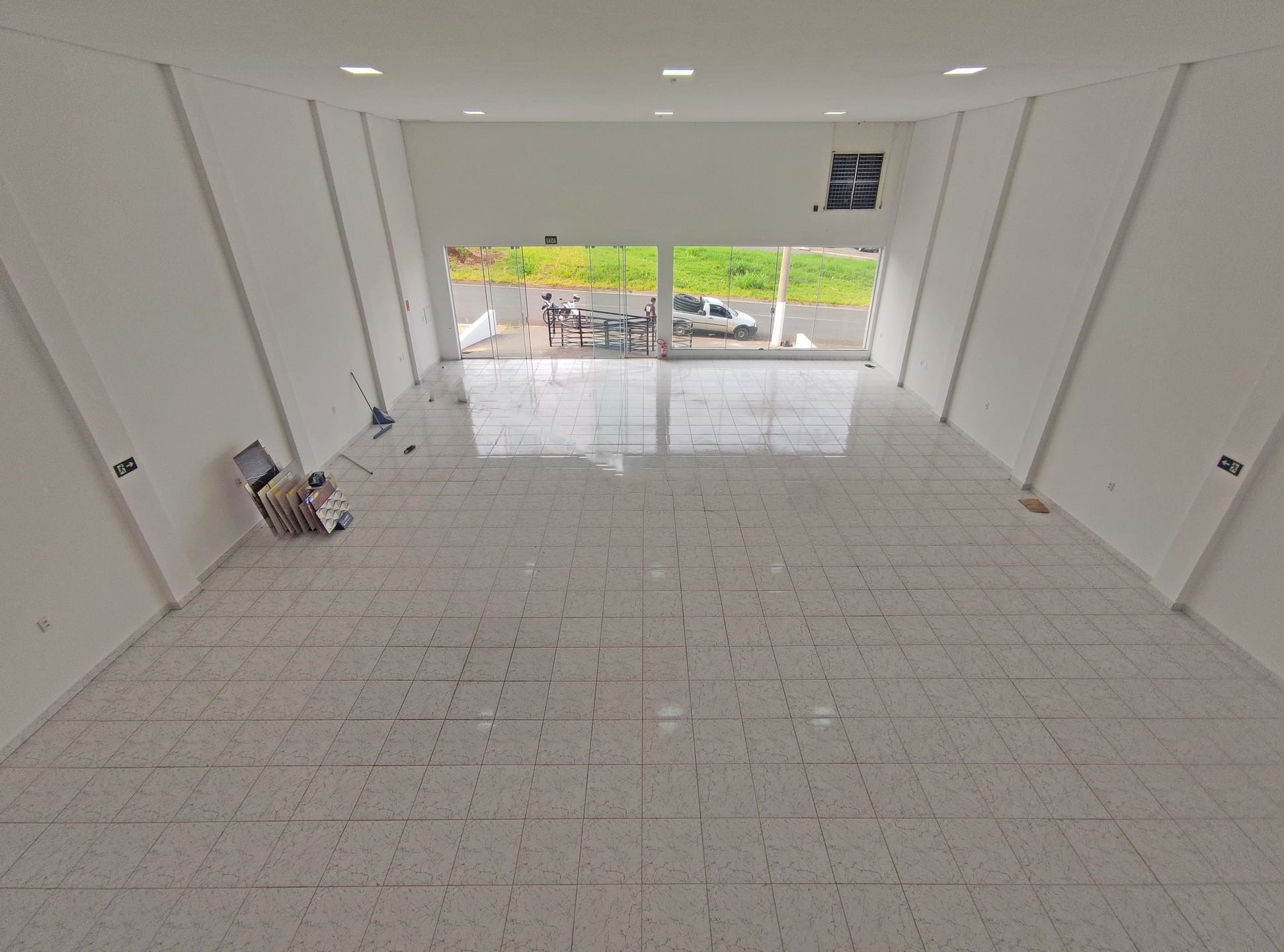 Loja-Salão, 510 m² - Foto 1