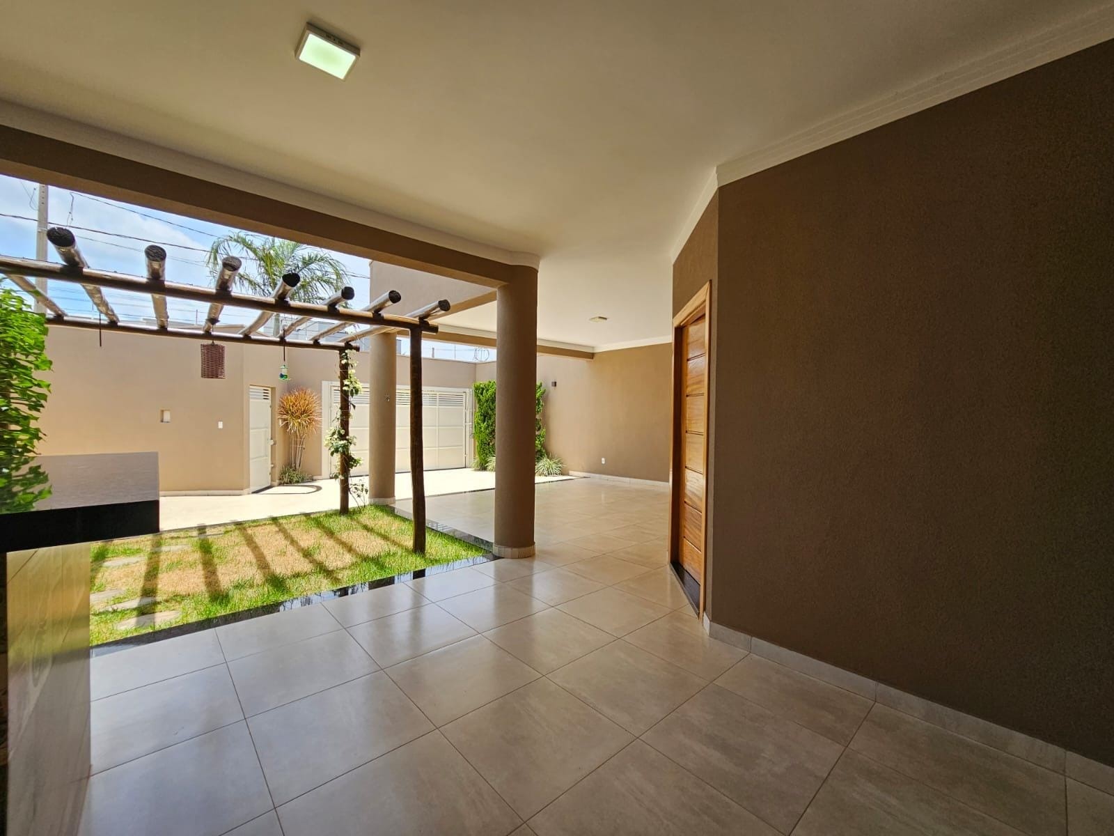 Casa à venda e aluguel com 3 quartos, 170m² - Foto 30