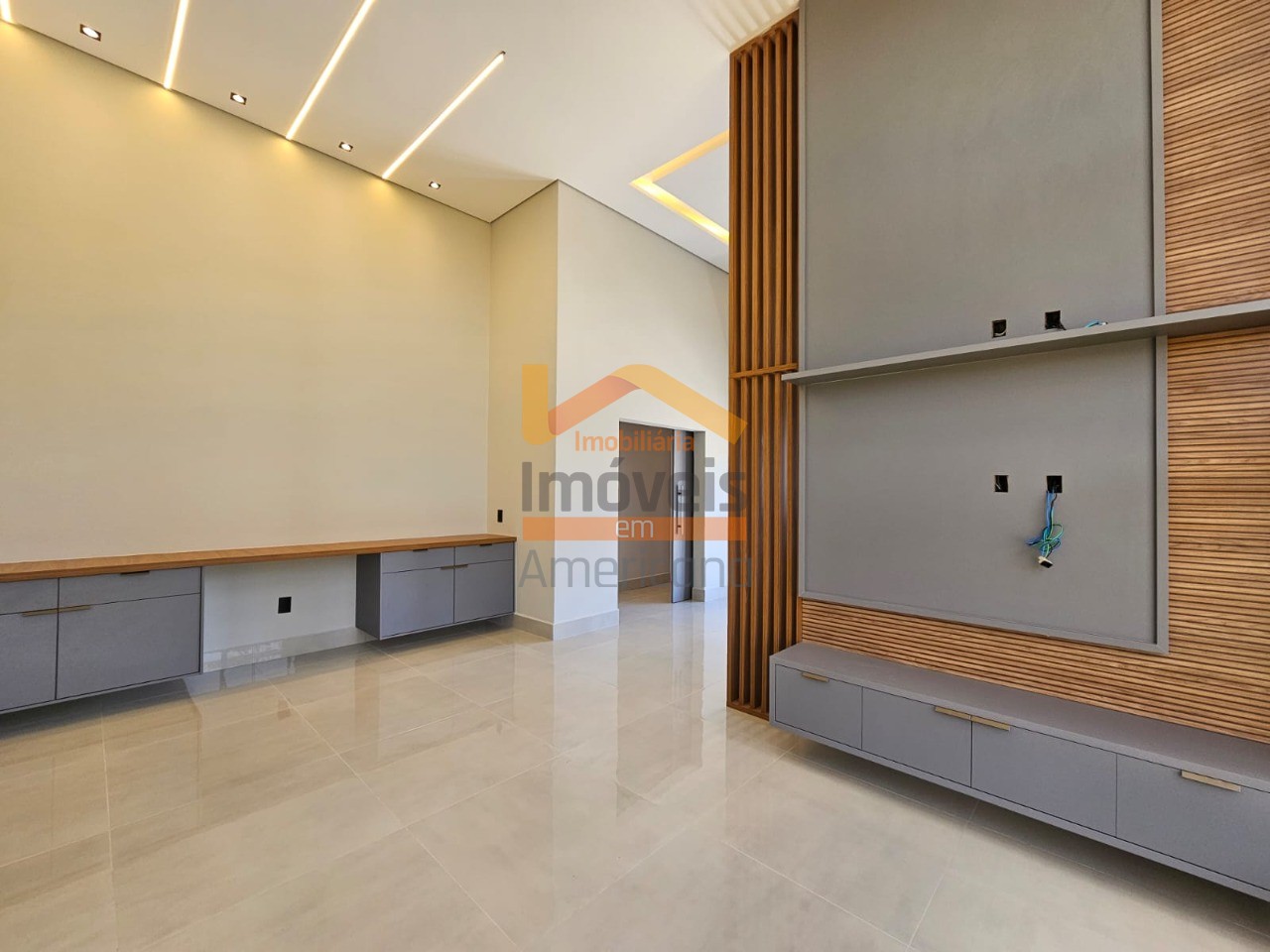 Casa de Condomínio à venda e aluguel com 3 quartos, 340m² - Foto 3