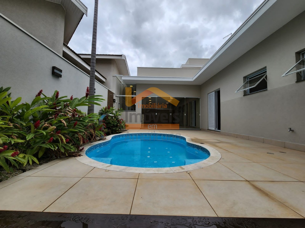 Casa de Condomínio, 3 quartos - Foto 1