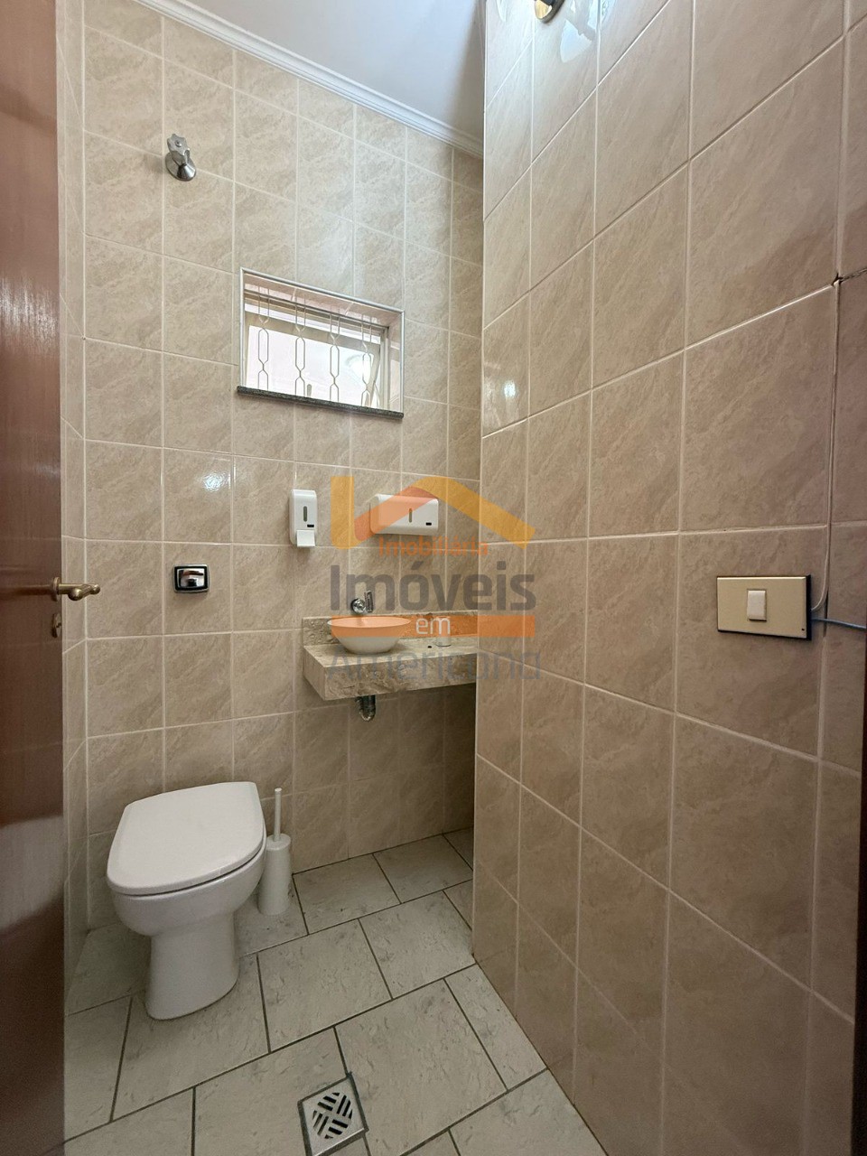 Casa para alugar com 4 quartos, 420m² - Foto 10