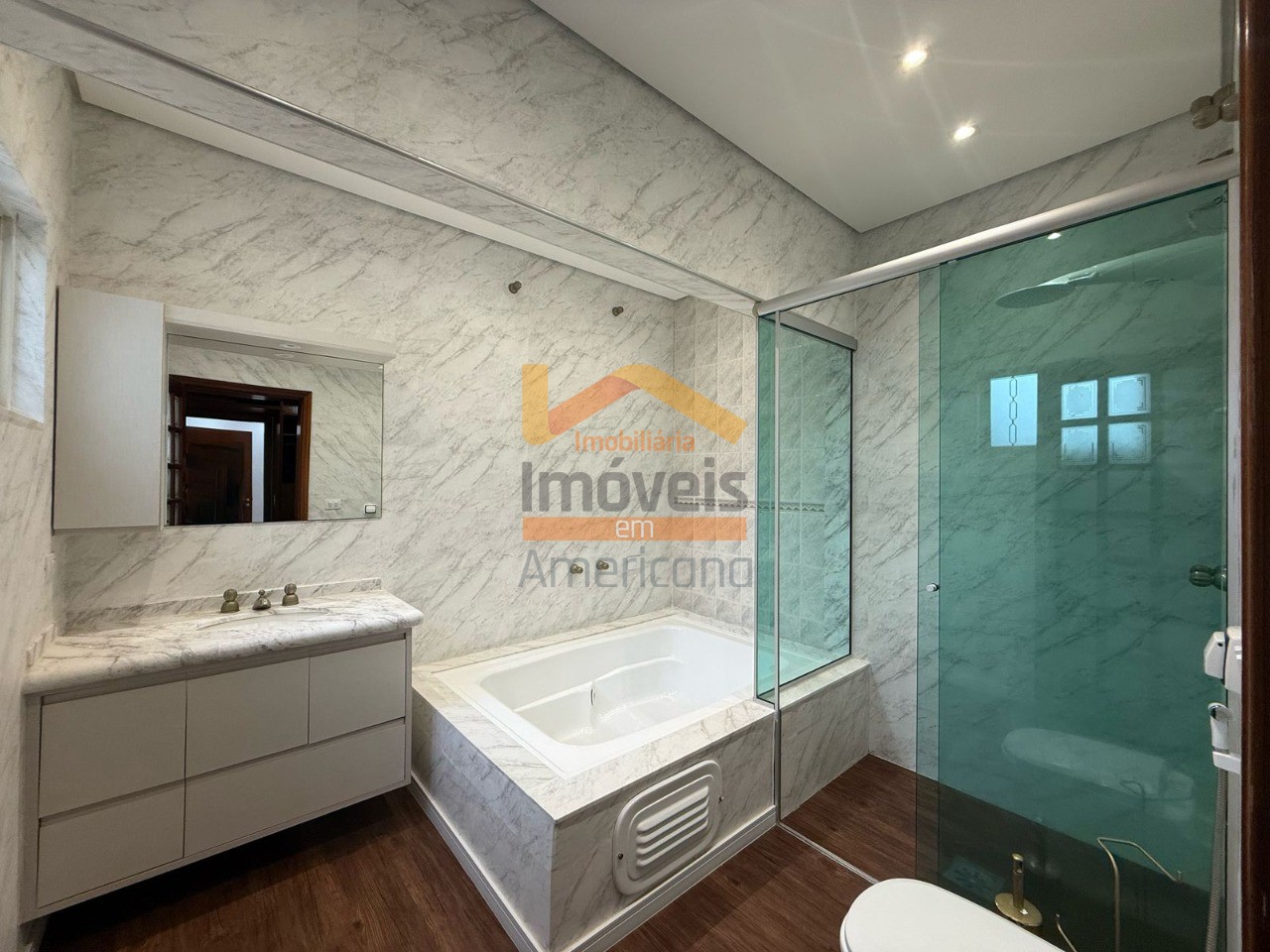 Casa para alugar com 4 quartos, 420m² - Foto 36