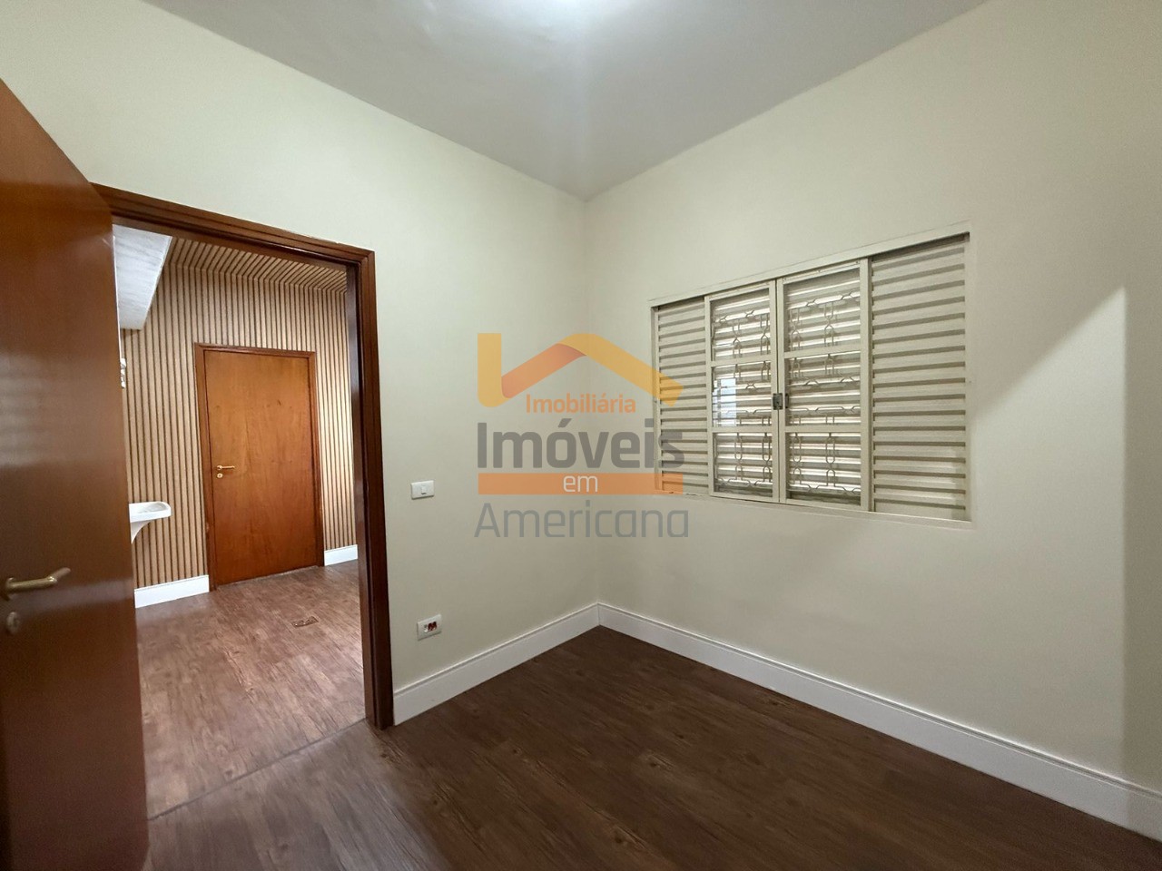 Casa para alugar com 4 quartos, 420m² - Foto 16
