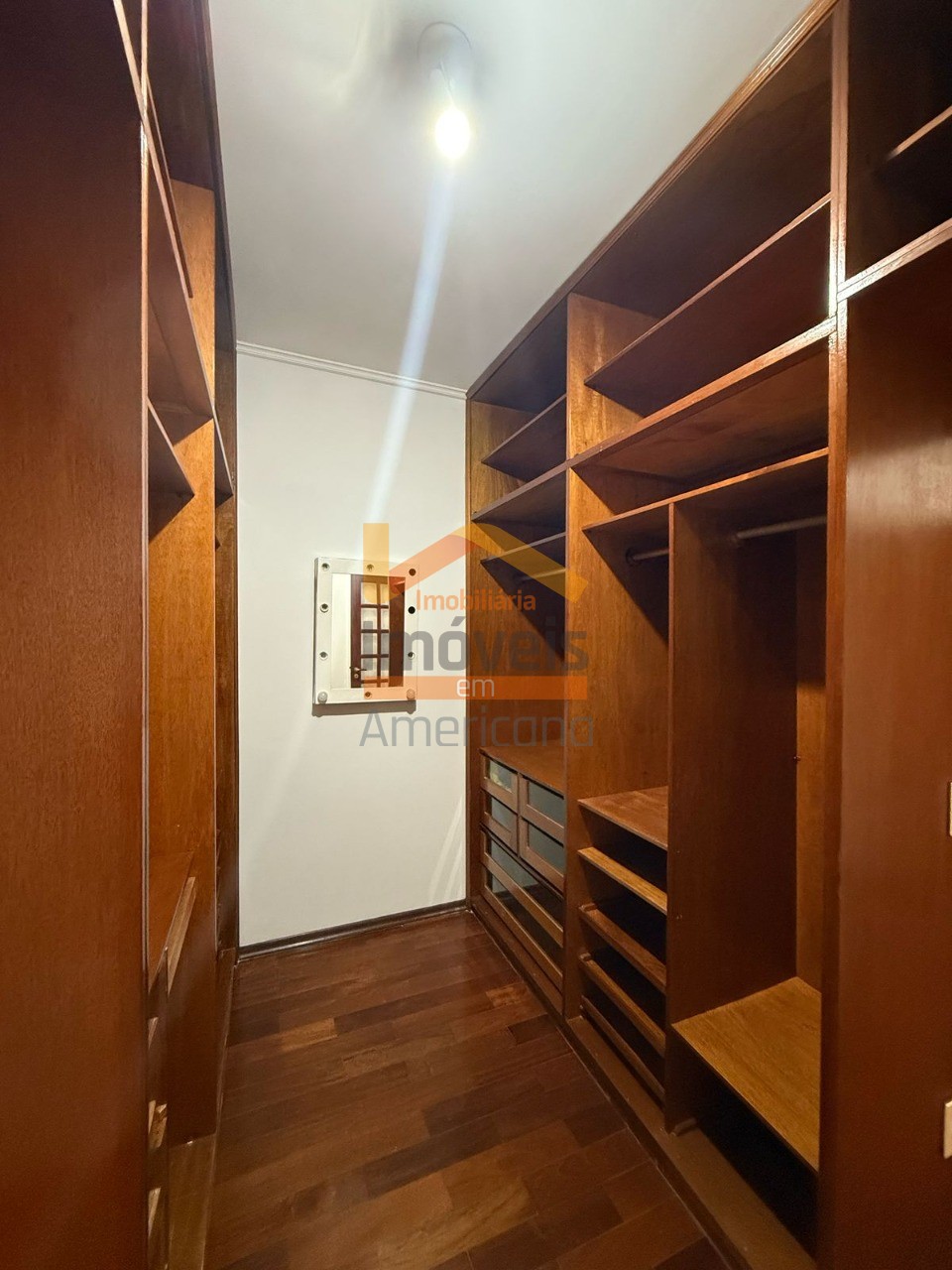 Casa para alugar com 4 quartos, 420m² - Foto 22