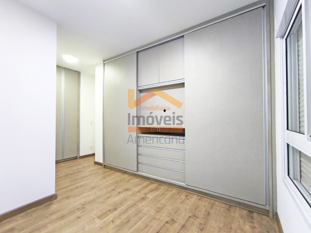 Apartamento para alugar com 3 quartos, 121m² - Foto 9