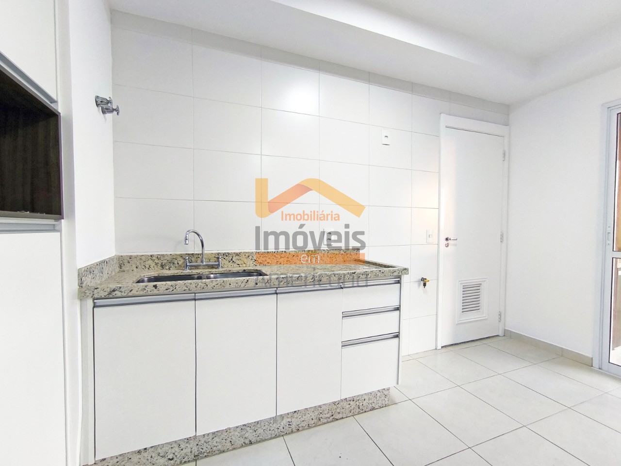 Apartamento para alugar com 3 quartos, 121m² - Foto 6