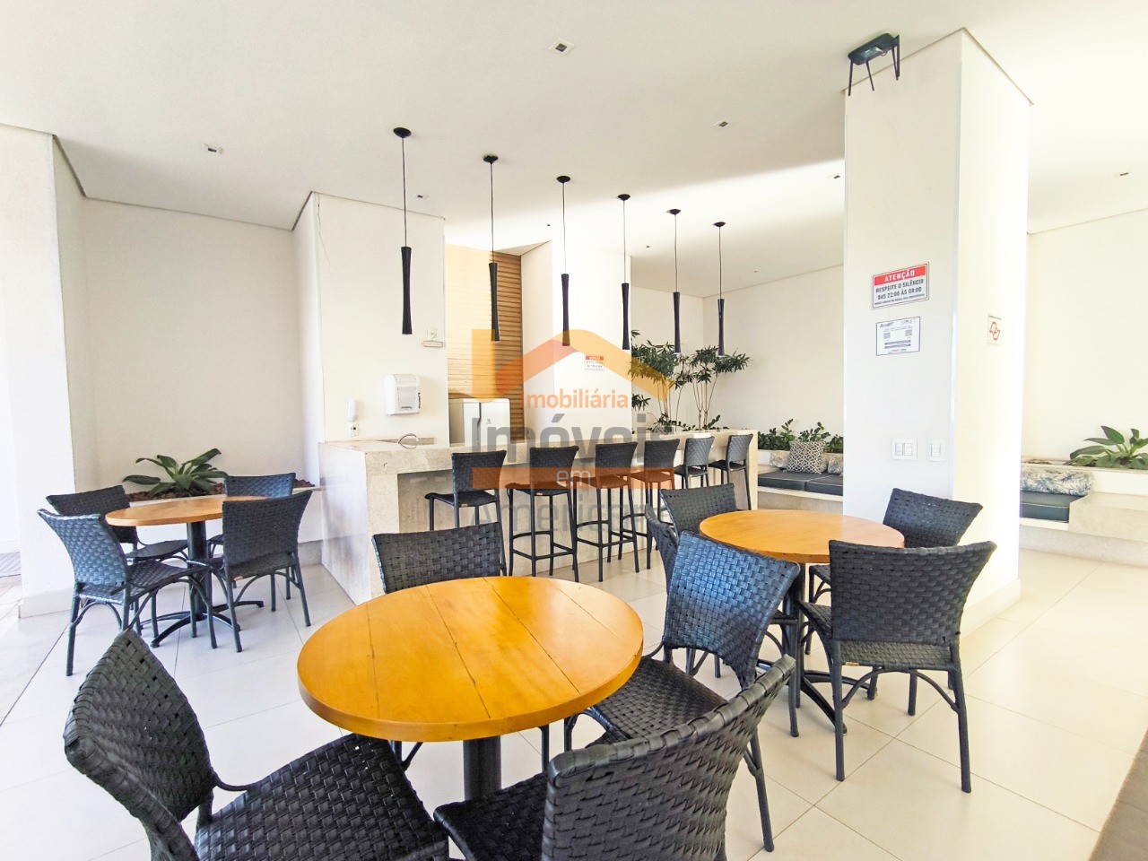 Apartamento para alugar com 3 quartos, 121m² - Foto 29