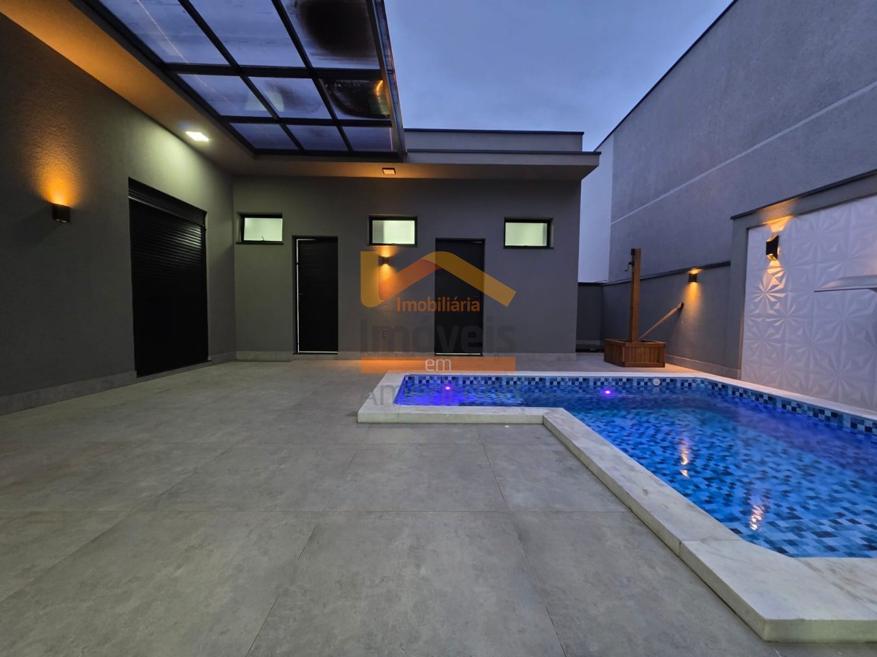 Casa de Condomínio à venda e aluguel com 3 quartos, 235m² - Foto 3
