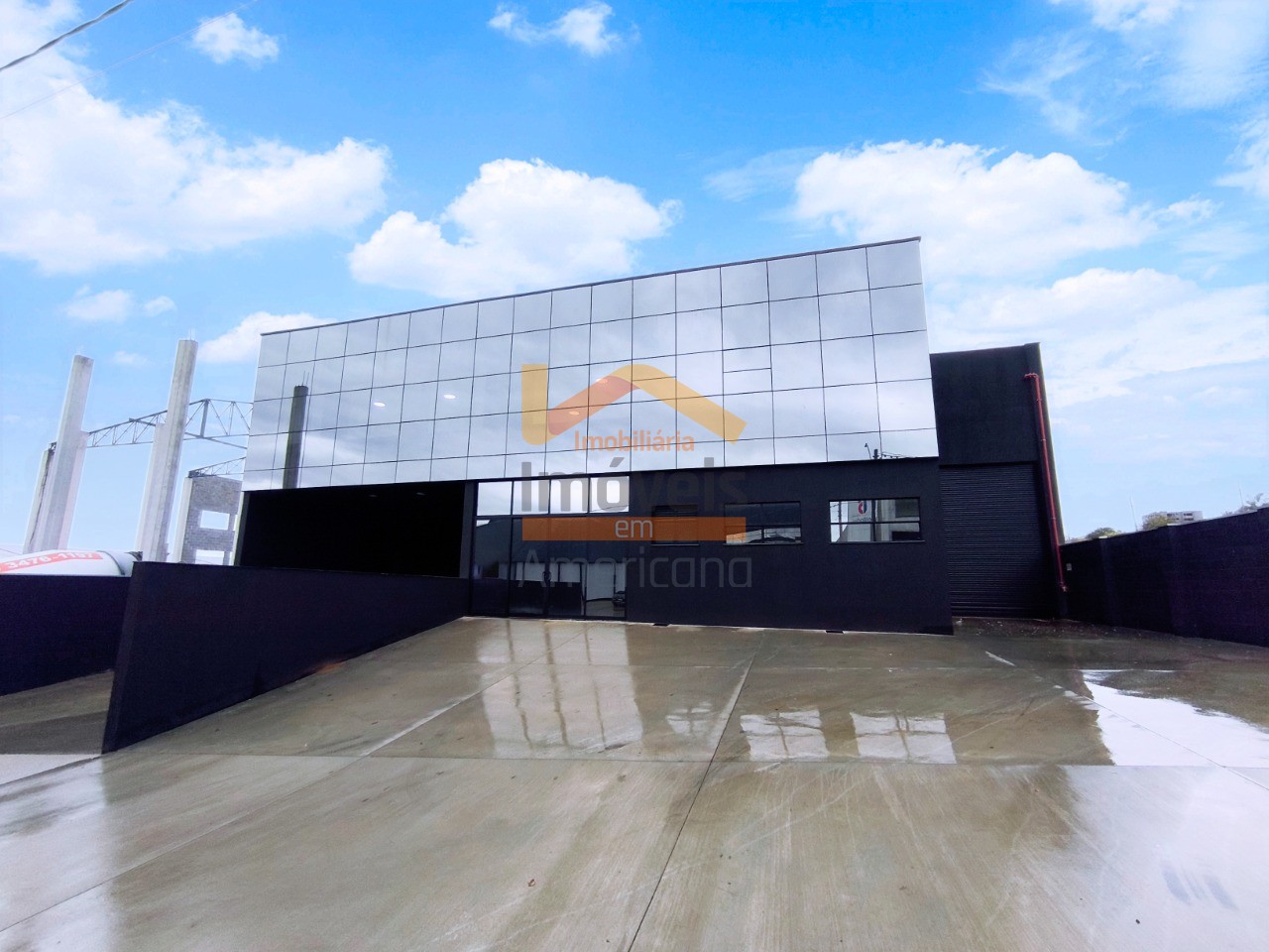 Depósito-Galpão-Armazém para alugar, 2500m² - Foto 1