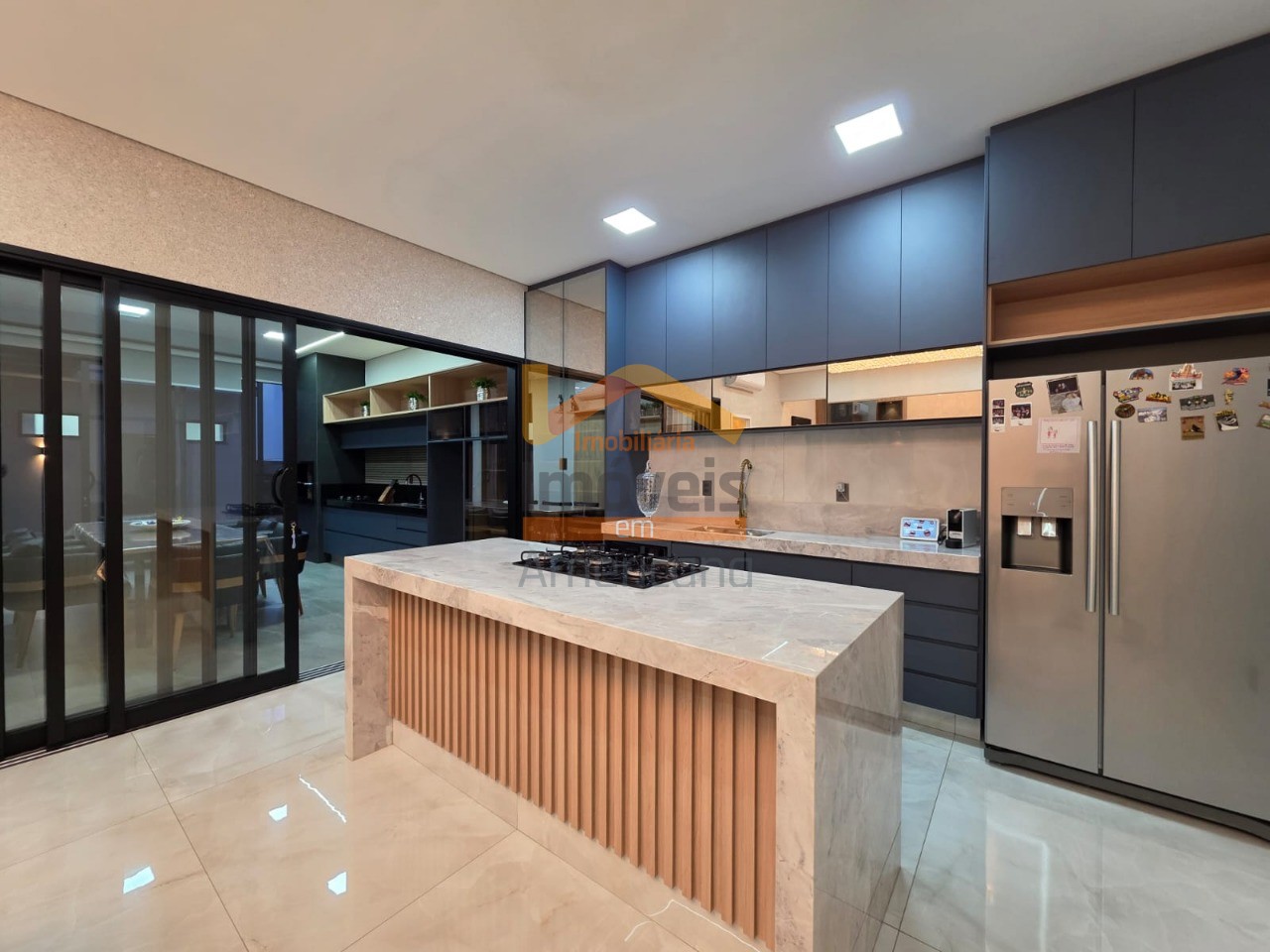 Casa de Condomínio à venda e aluguel com 3 quartos, 235m² - Foto 14