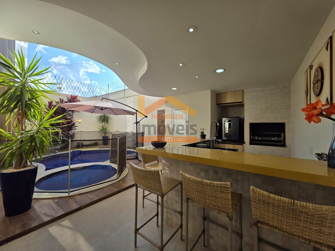 Sobrado à venda com 2 quartos, 275m² - Foto 4