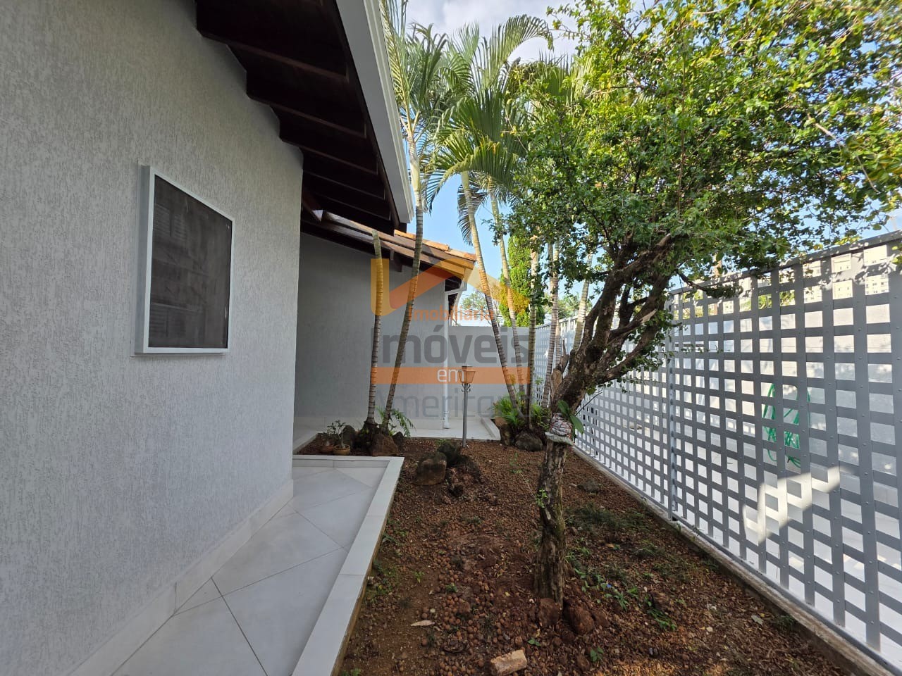 Casa para alugar com 3 quartos, 330m² - Foto 10