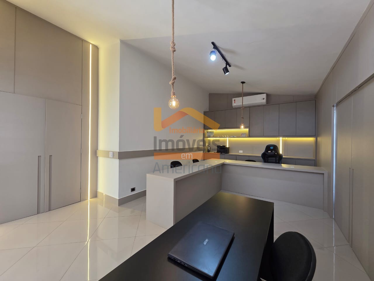 Casa para alugar com 3 quartos, 330m² - Foto 34