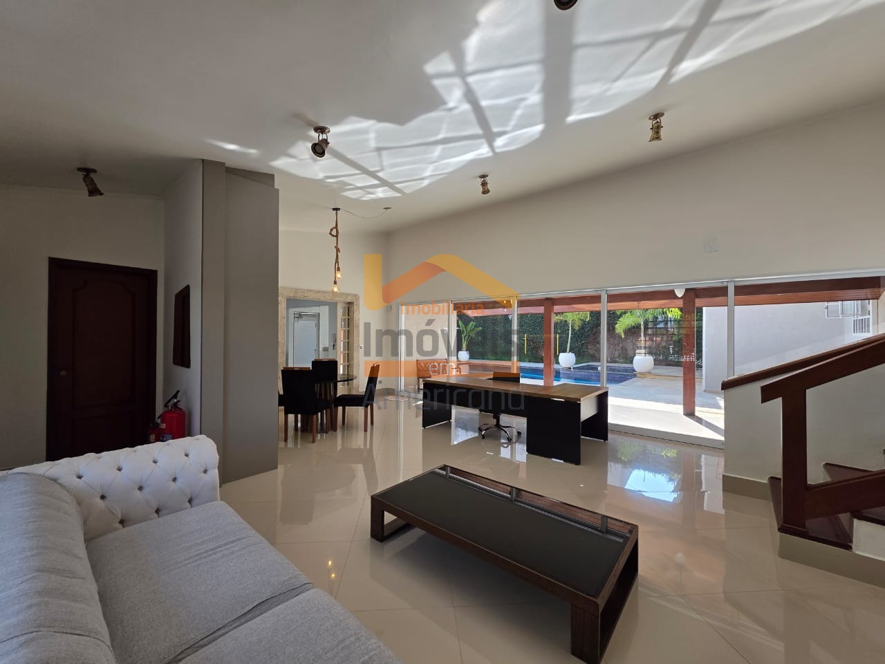 Casa para alugar com 3 quartos, 330m² - Foto 21