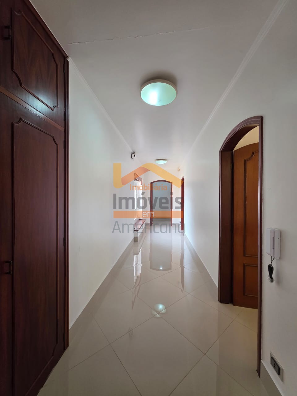 Casa para alugar com 3 quartos, 330m² - Foto 43