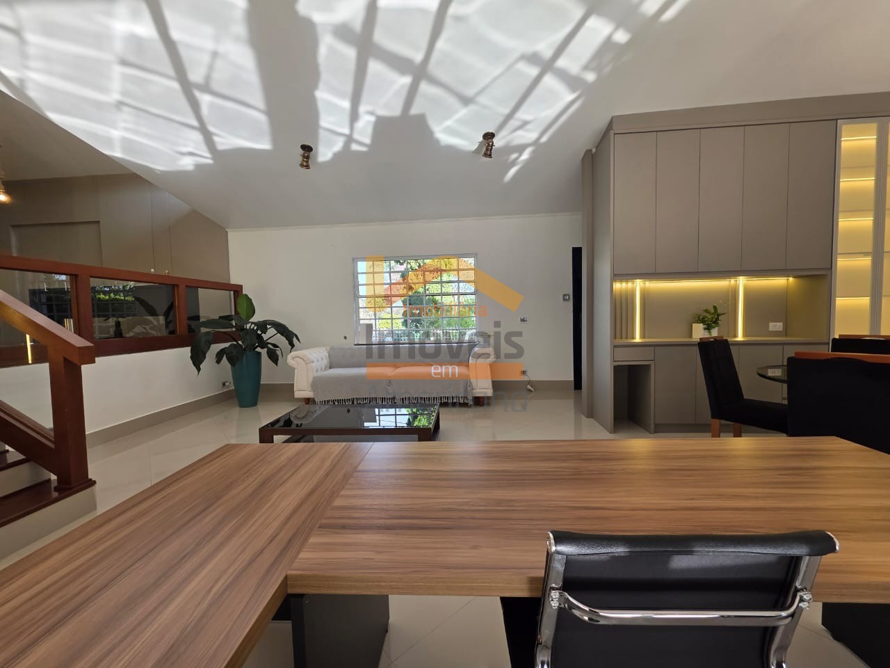 Casa para alugar com 3 quartos, 330m² - Foto 17