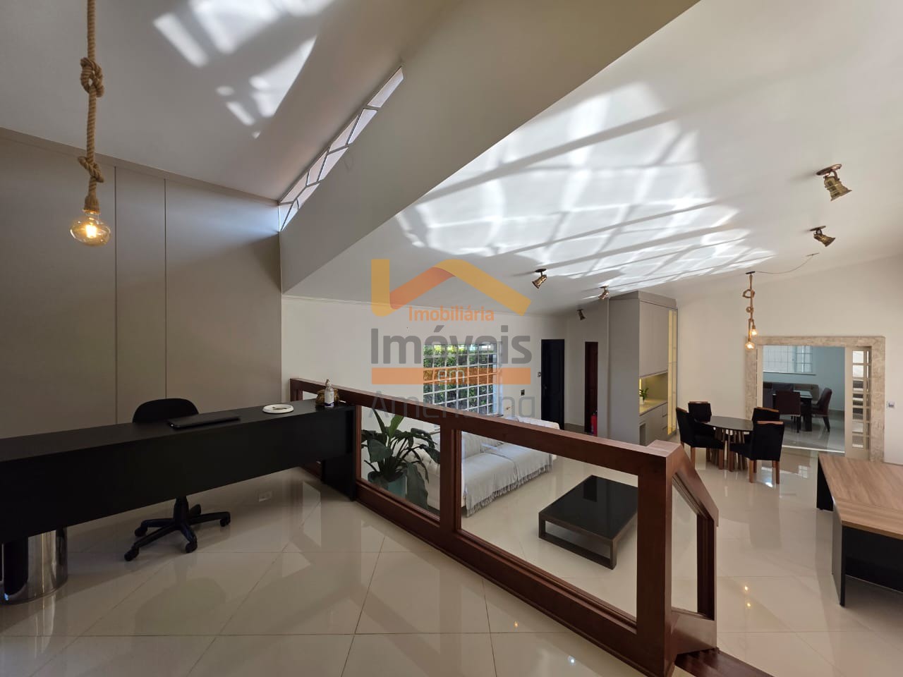 Casa para alugar com 3 quartos, 330m² - Foto 24