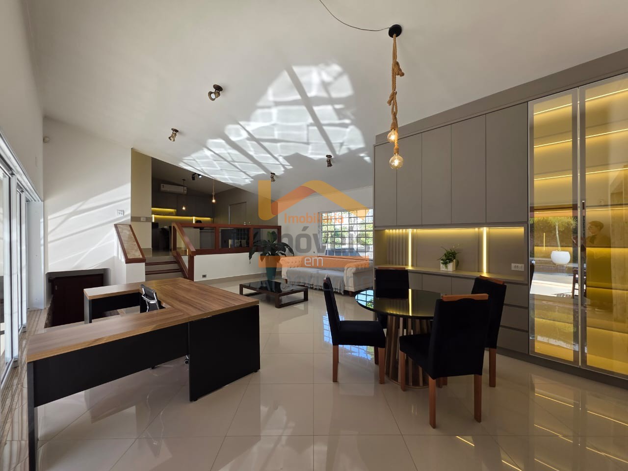 Casa para alugar com 3 quartos, 330m² - Foto 19
