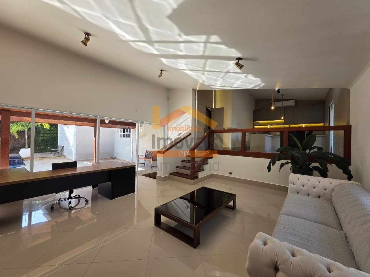 Casa para alugar com 3 quartos, 330m² - Foto 27