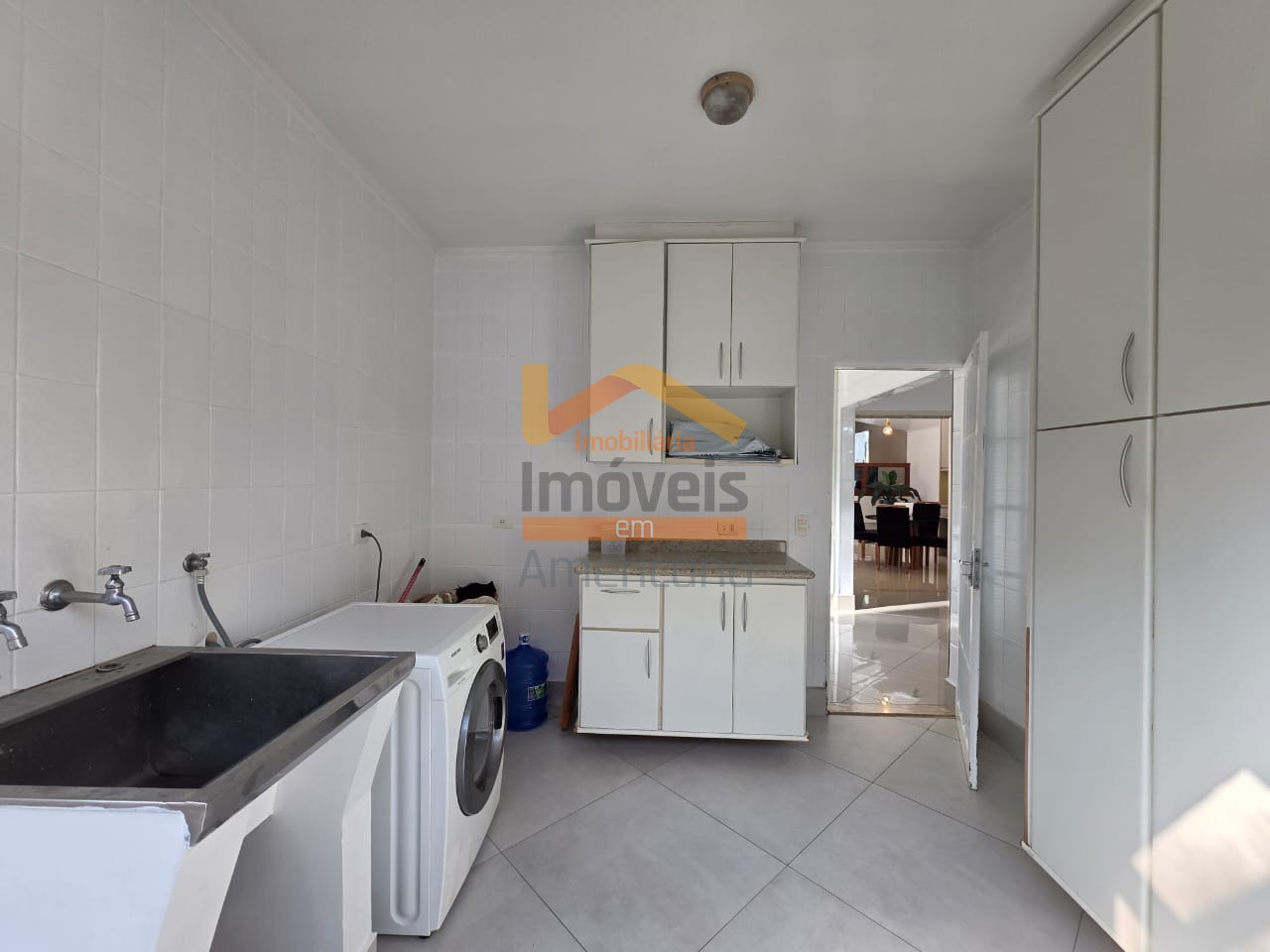 Casa para alugar com 3 quartos, 330m² - Foto 40
