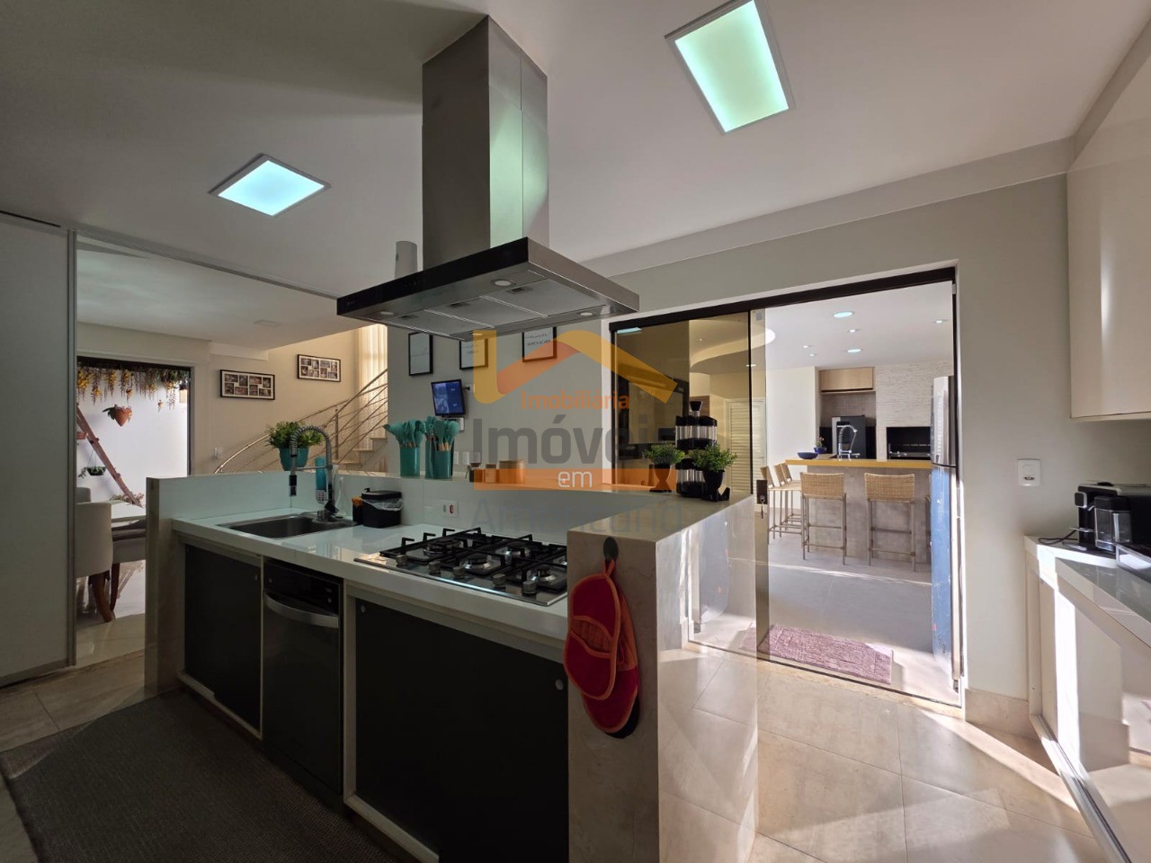 Sobrado à venda com 2 quartos, 275m² - Foto 29