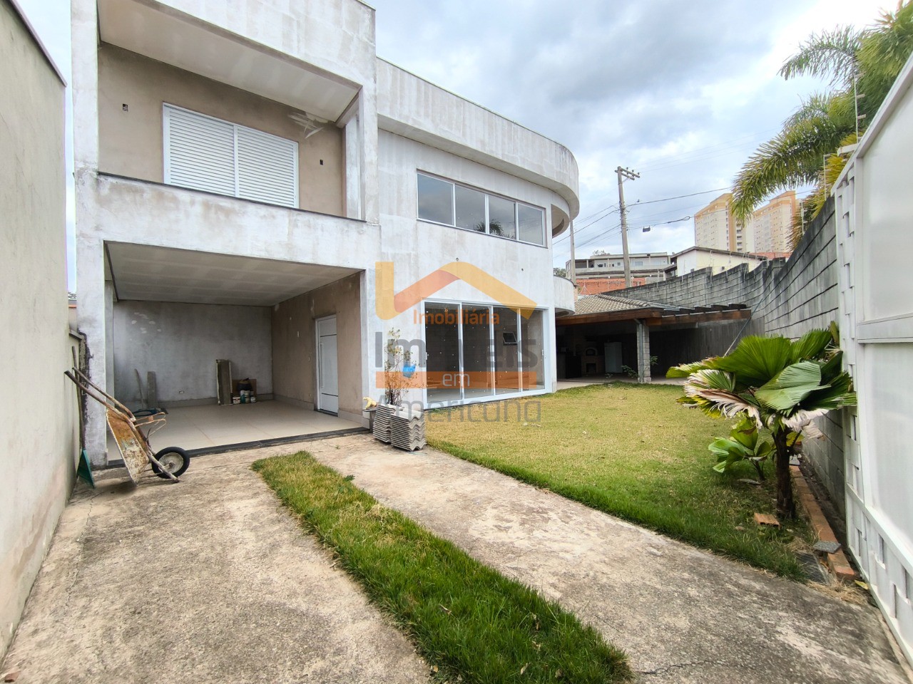 Sobrado, 2 quartos, 198 m² - Foto 1