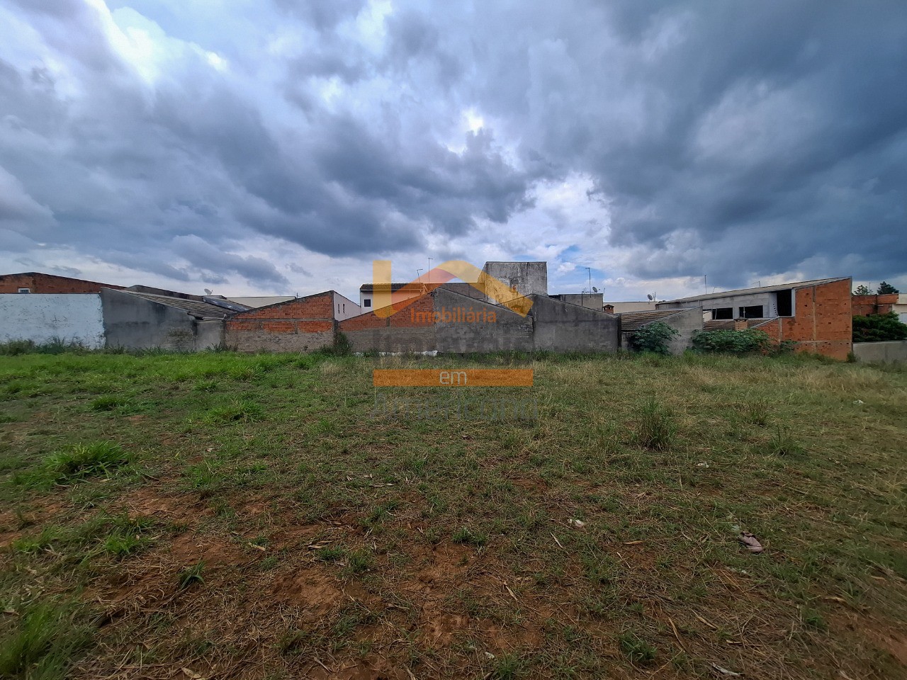 Terreno, 300 m² - Foto 1