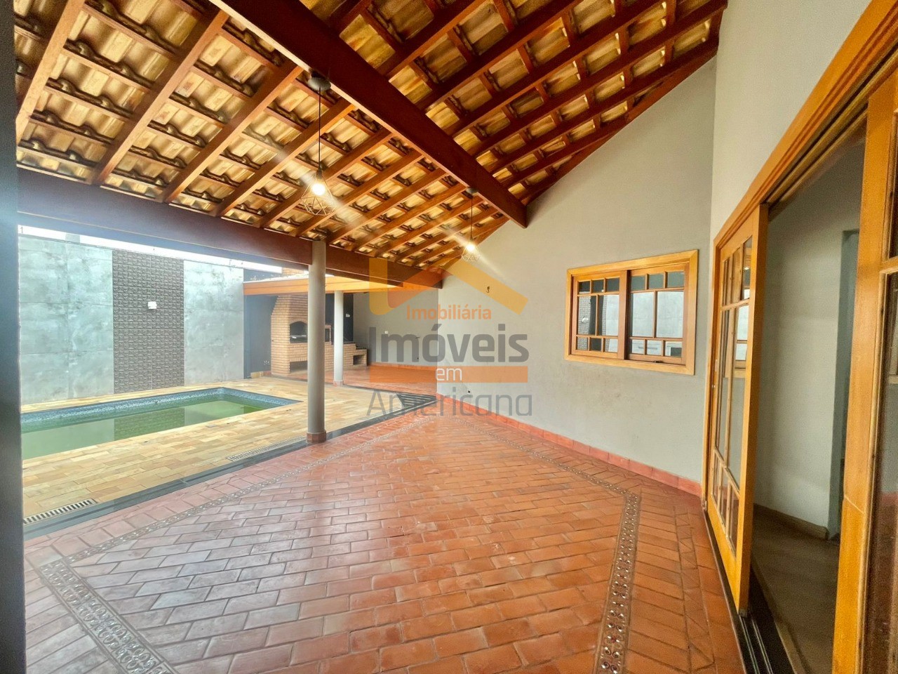 Casa, 3 quartos, 200 m² - Foto 1