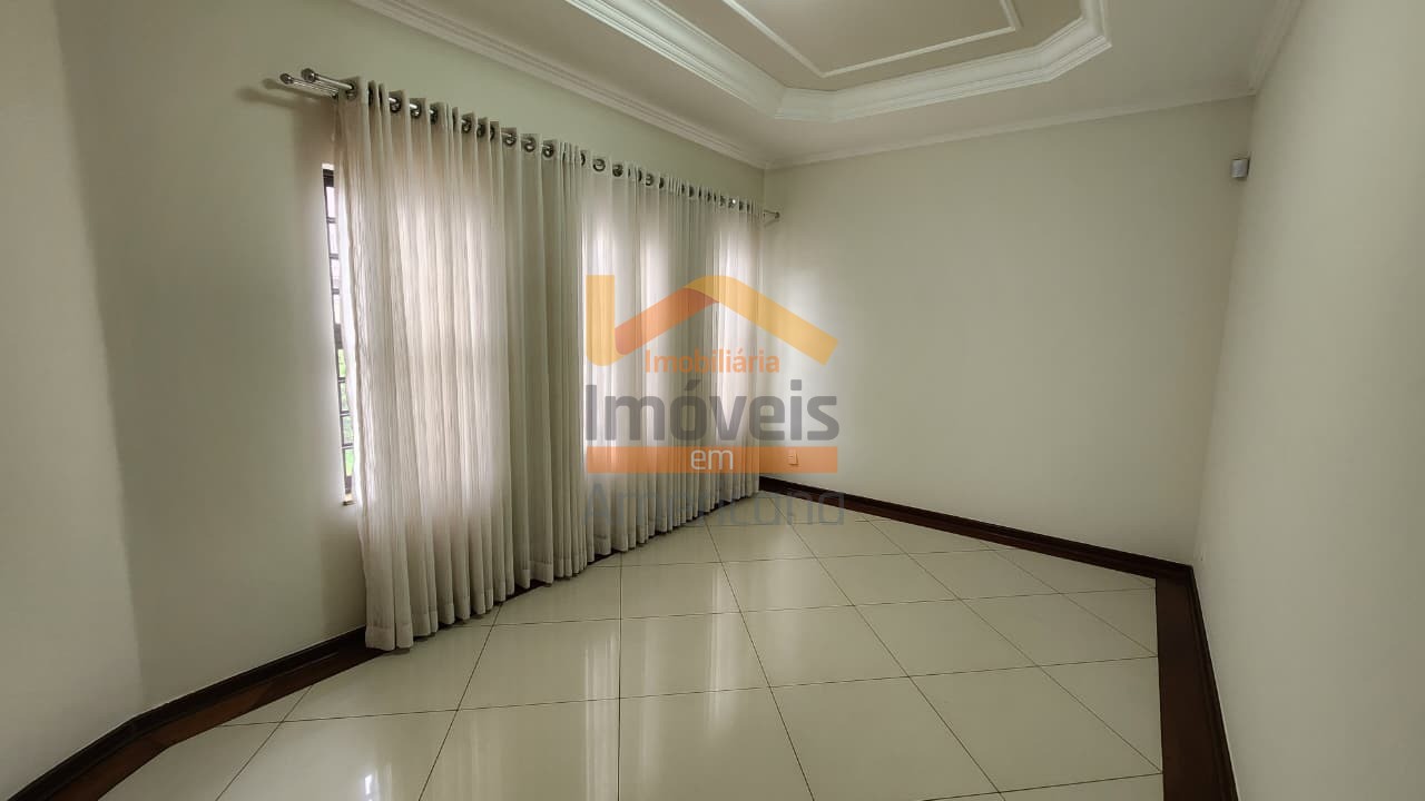 Casa, 3 quartos, 206 m² - Foto 4