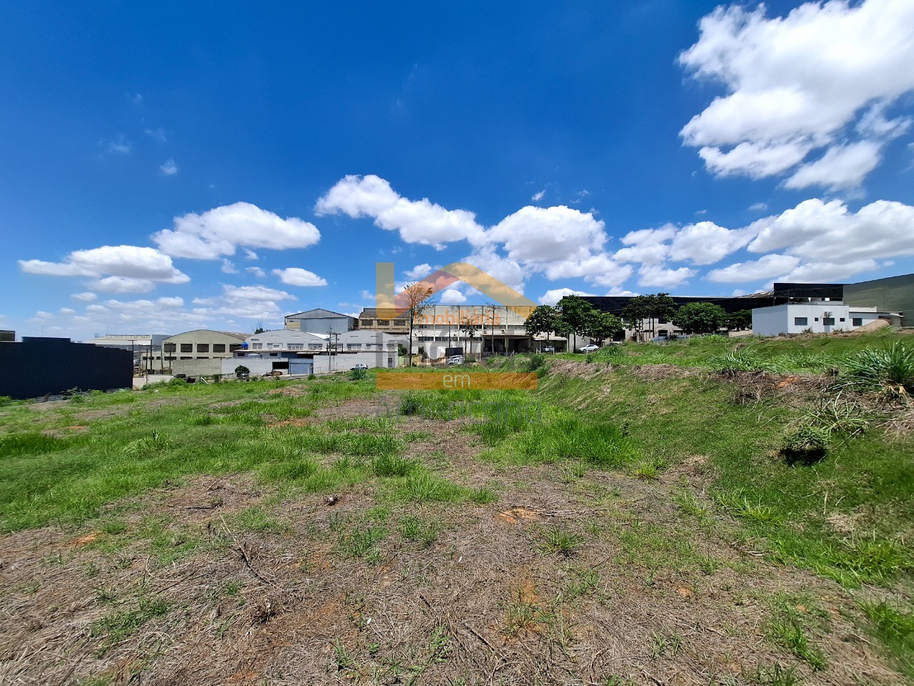 Loteamento e Condomínio - Foto 7