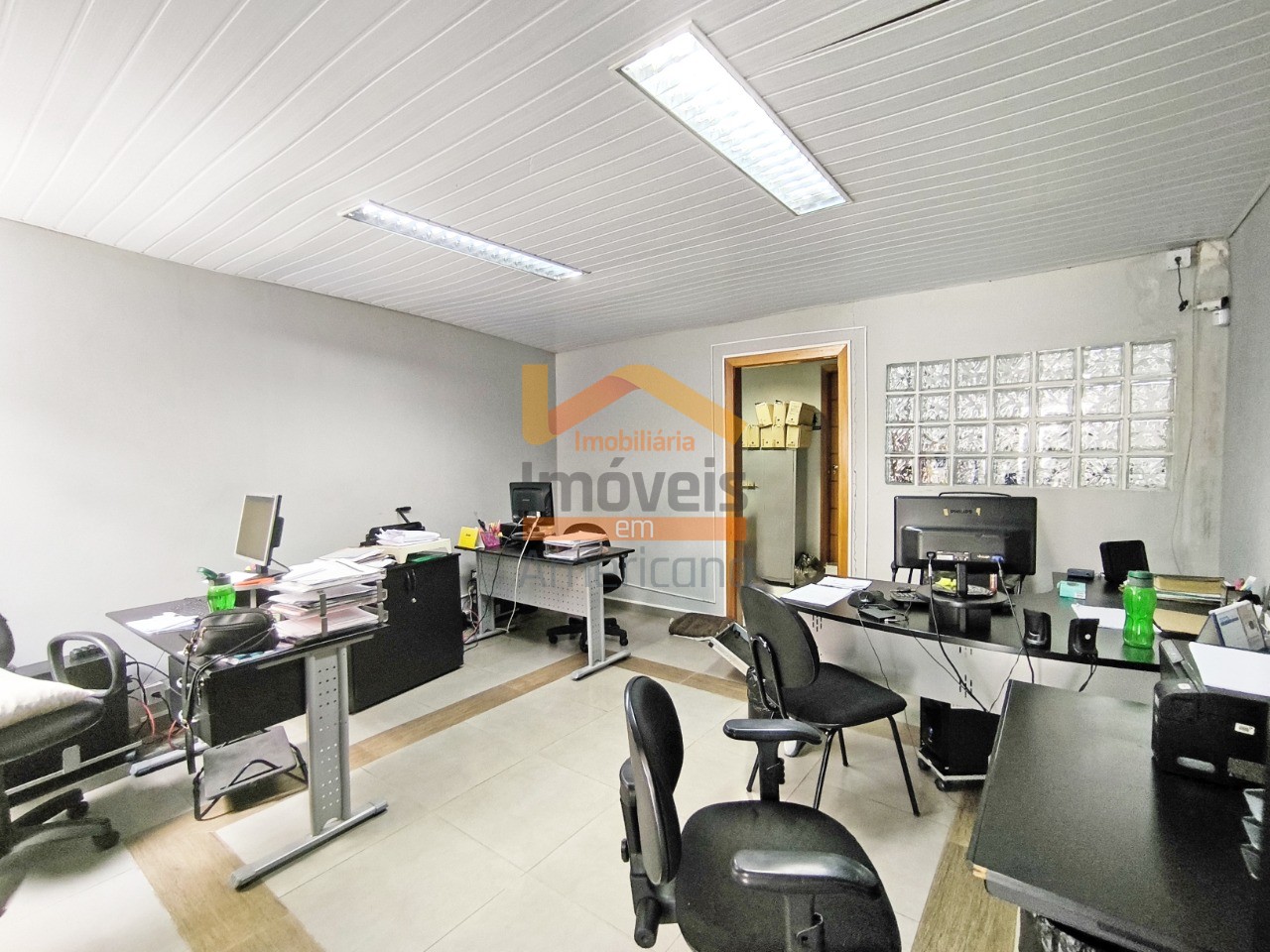 Prédio Inteiro - Foto 1