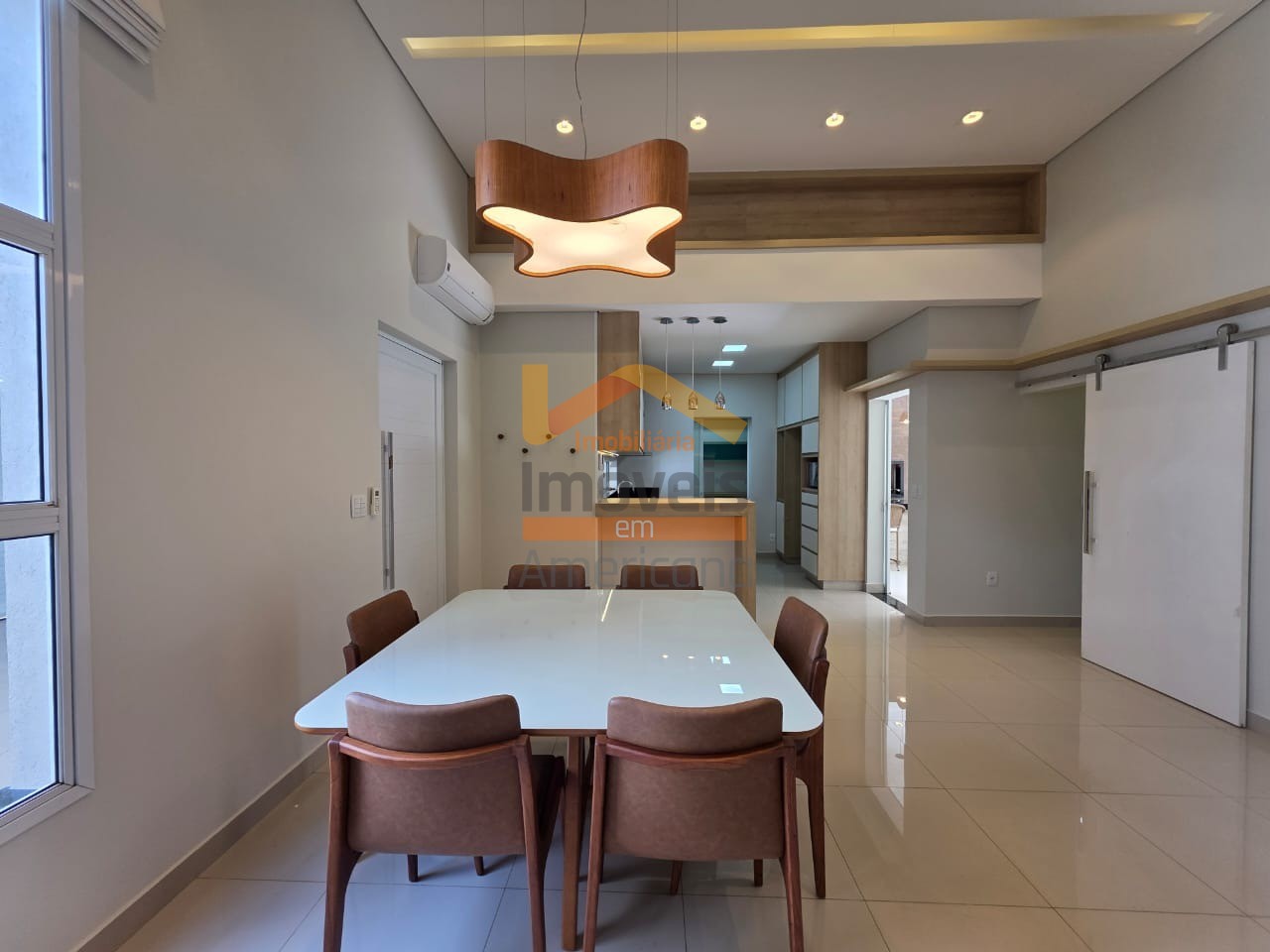 Casa, 3 quartos, 220 m² - Foto 2