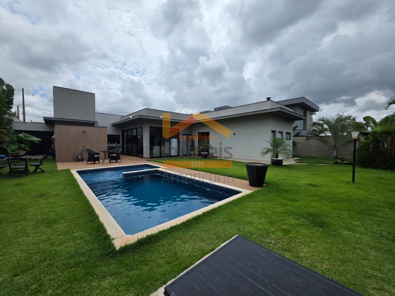 Casa de Condomínio, 4 quartos - Foto 1