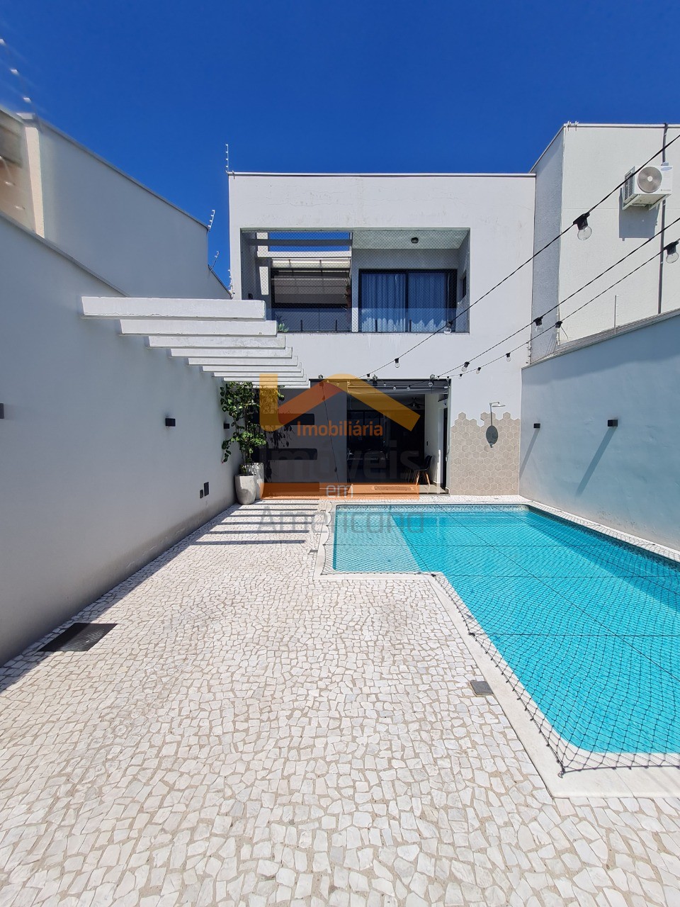 Casa, 2 quartos, 160 m² - Foto 1