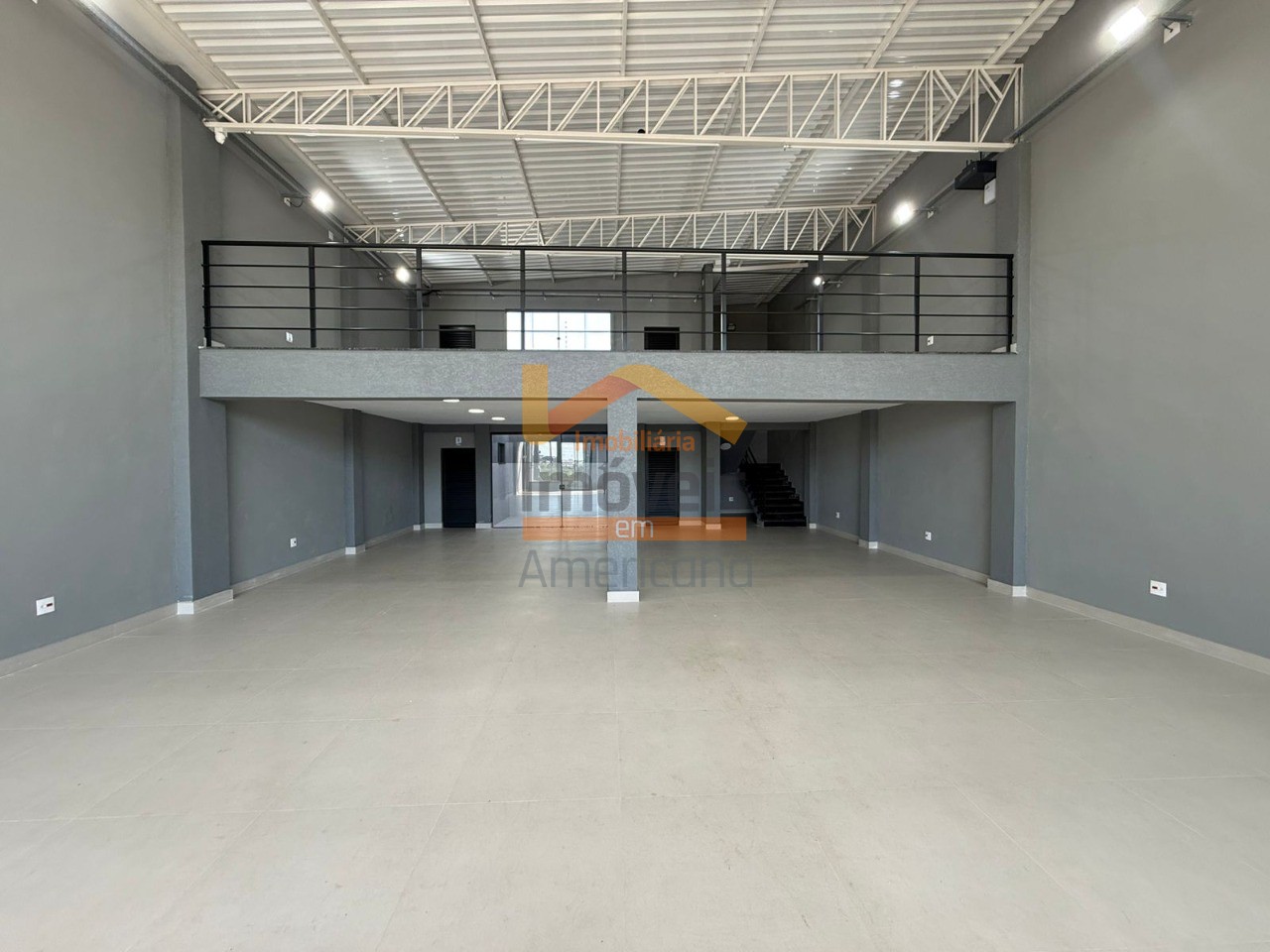 Loja-Salão, 260 m² - Foto 1