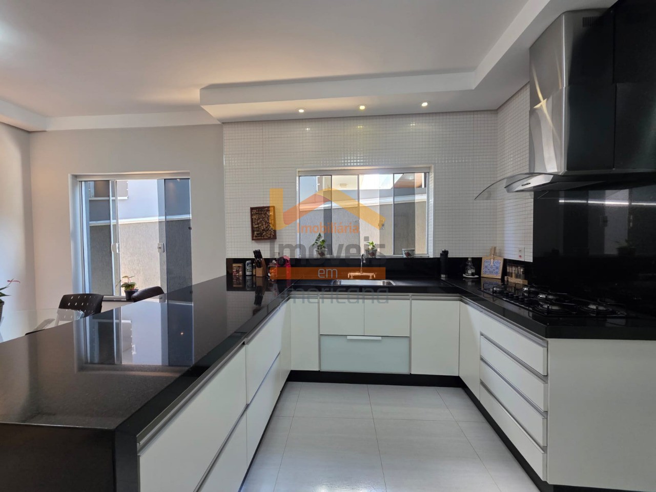 Casa, 3 quartos, 270 m² - Foto 28