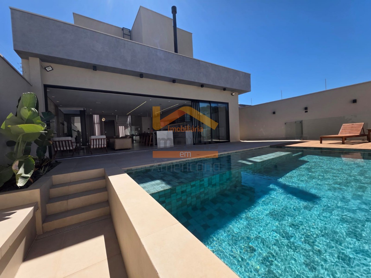 Casa, 3 quartos, 248 m² - Foto 1