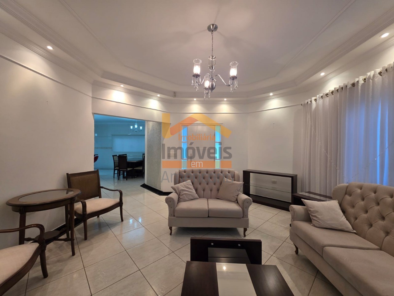 Casa, 3 quartos, 237 m² - Foto 4