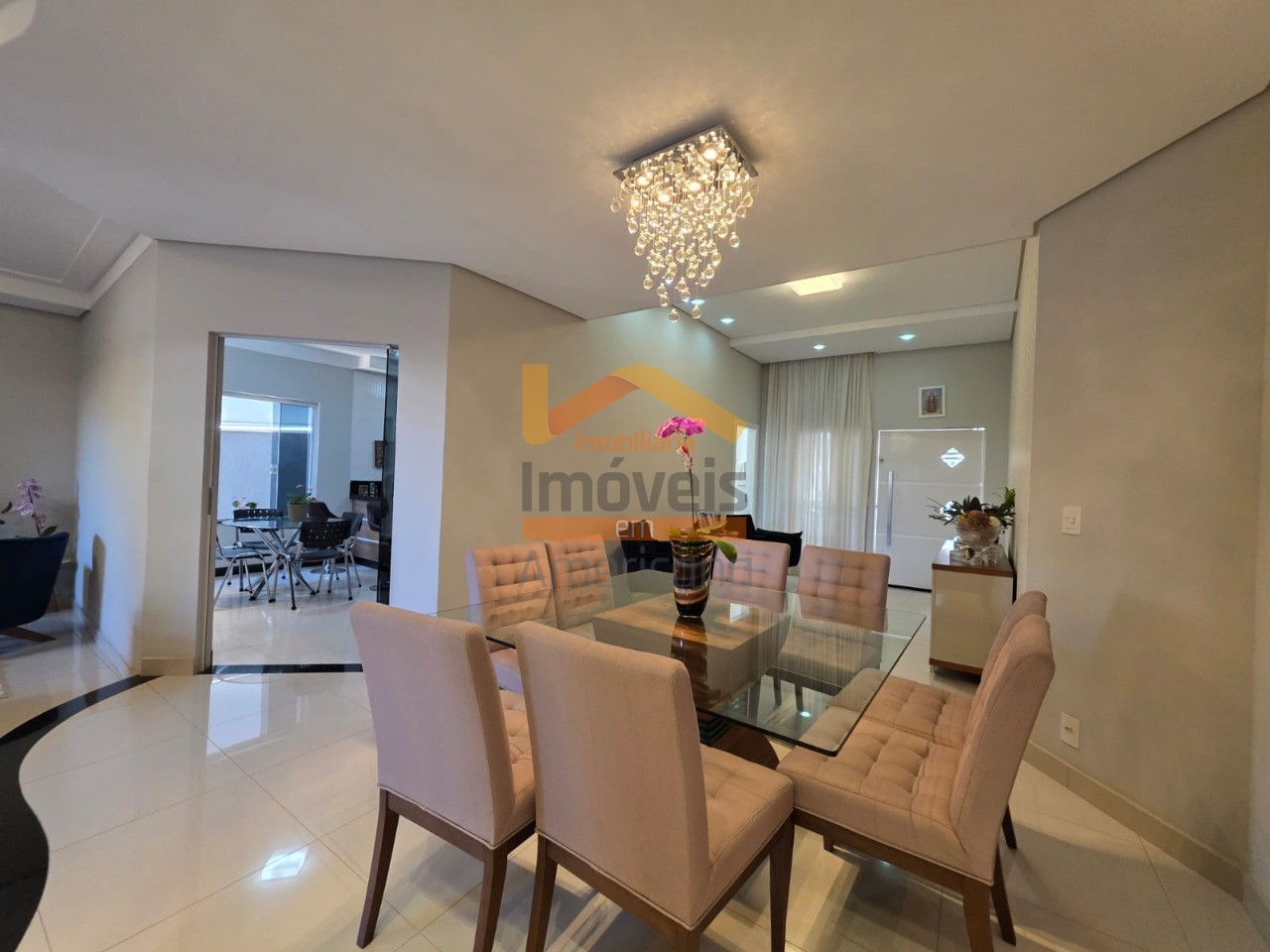 Casa, 3 quartos, 270 m² - Foto 2