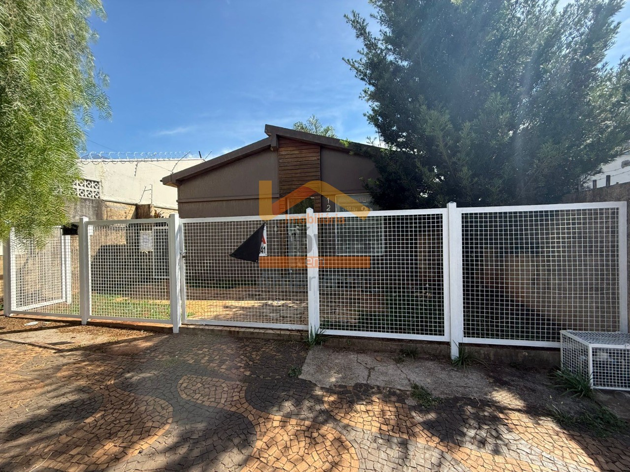 Prédio Inteiro - Foto 1