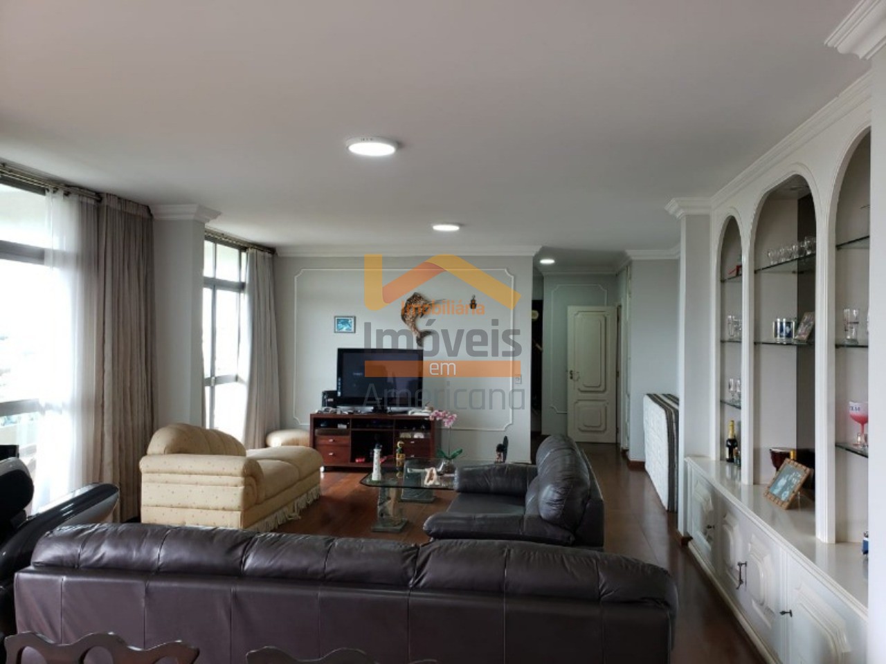 Apartamento, 3 quartos, 350 m² - Foto 2