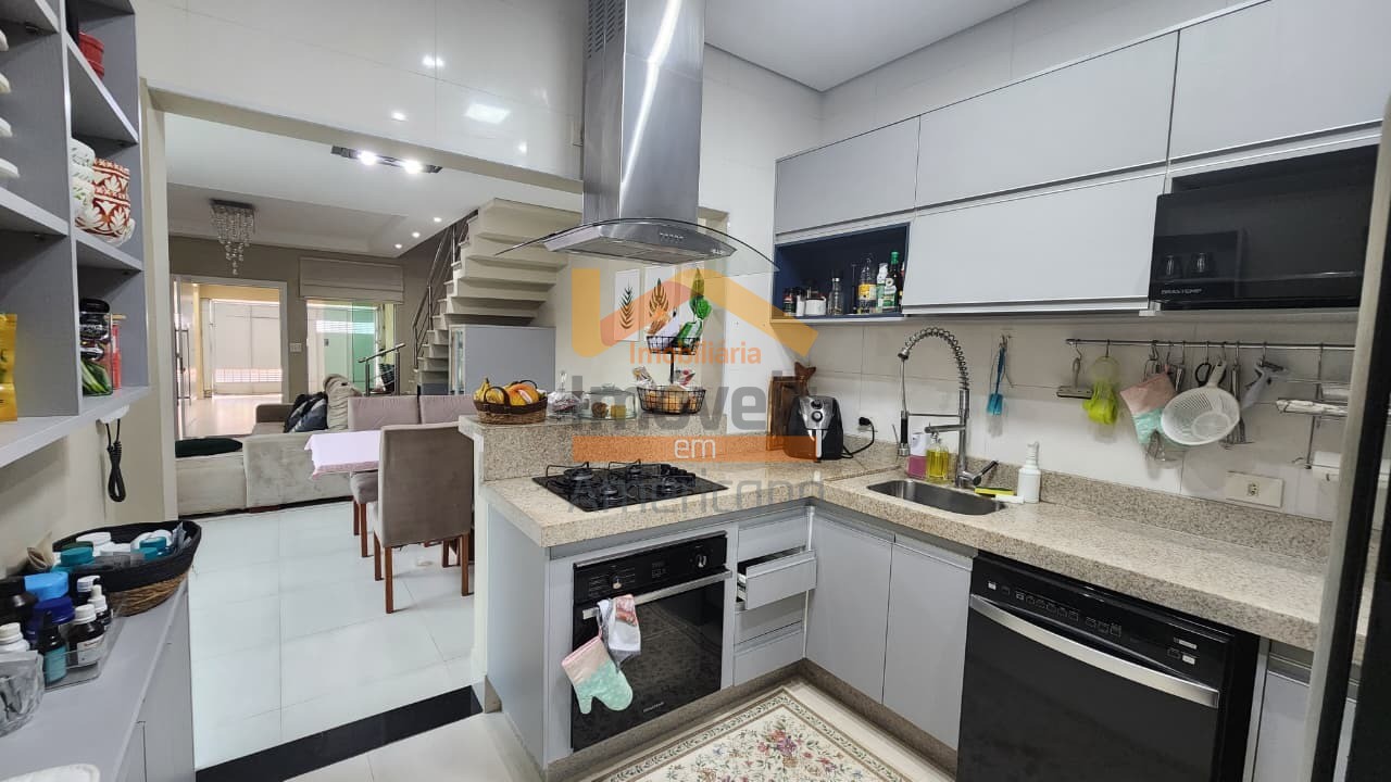 Casa, 3 quartos, 228 m² - Foto 6