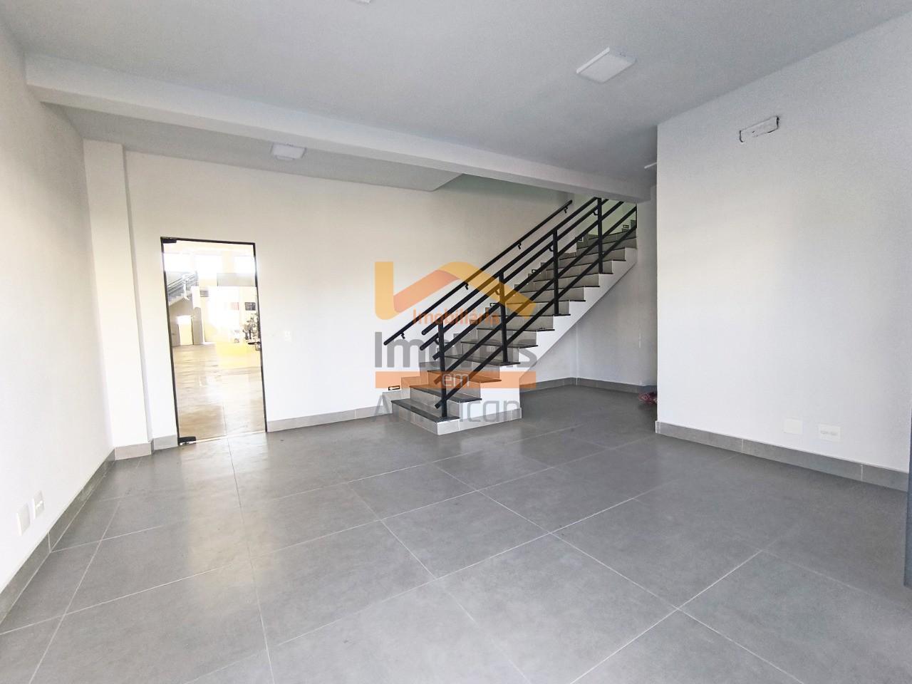 Depósito-Galpão, 1260 m² - Foto 2